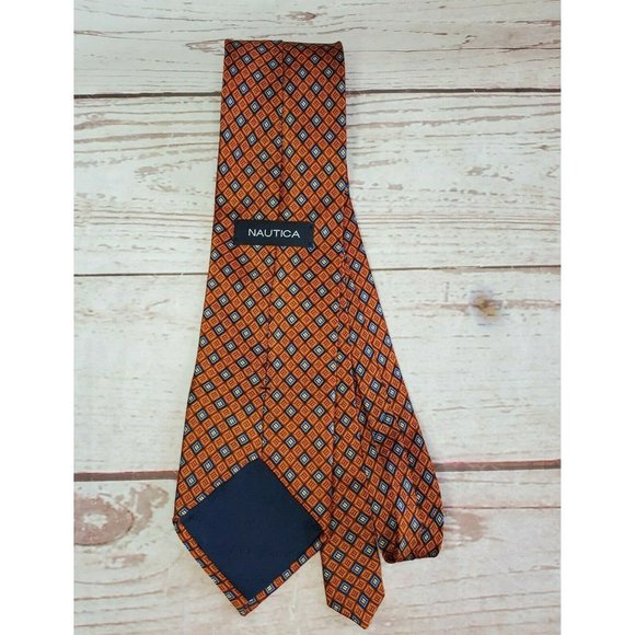 Nautica Brown Blue Geometric Diamonds Pattern 100% Silk Tie M7922 - Picture 4 of 12